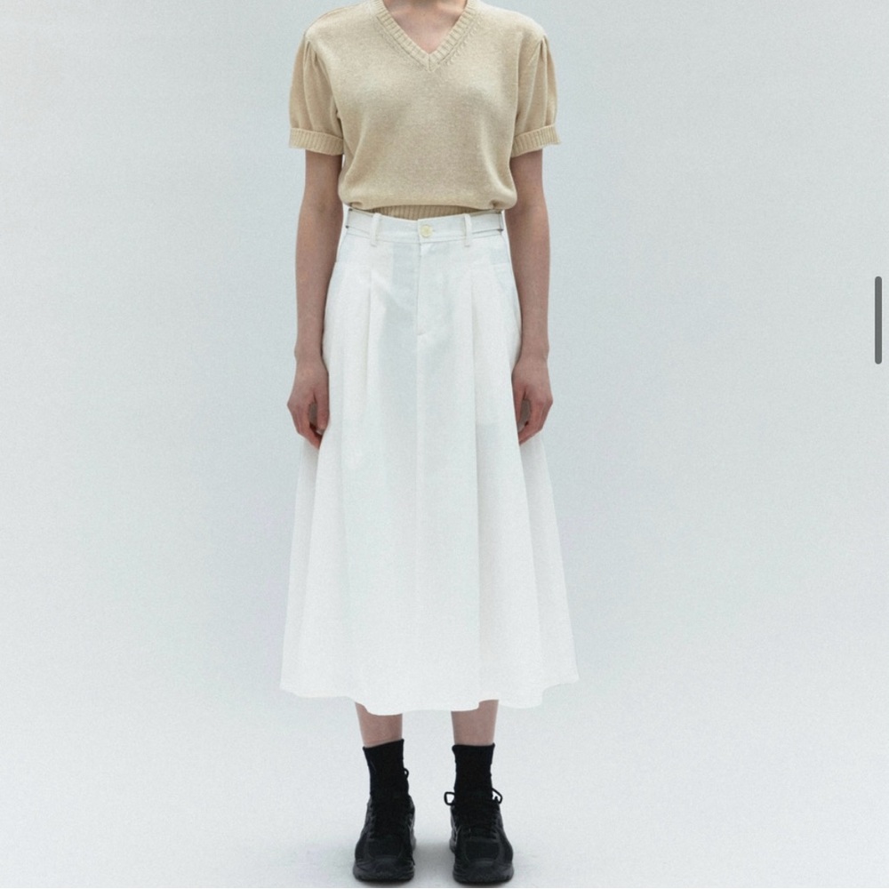 white midi full skirt NWT